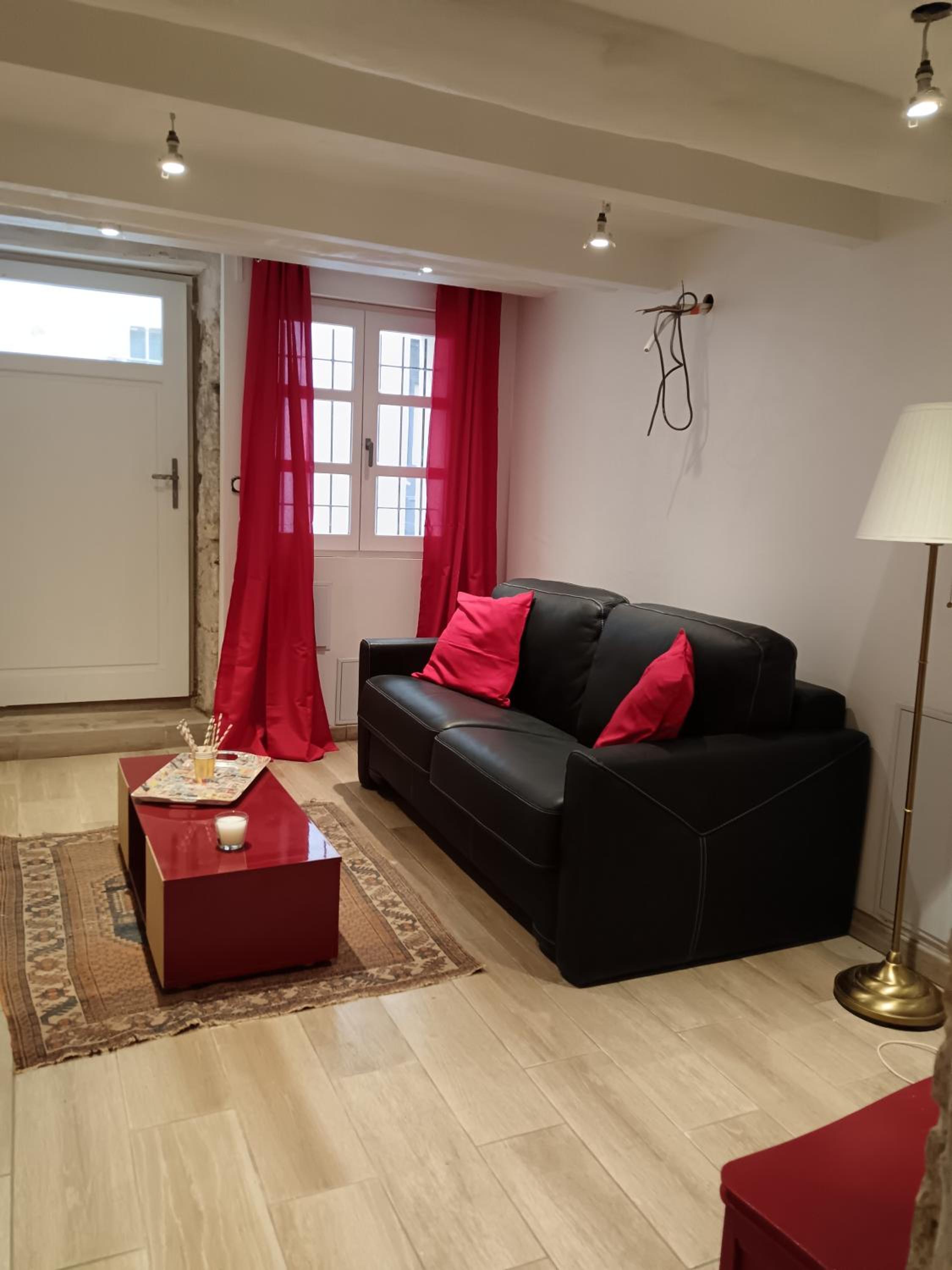 Chambres d'hôtes indépendantes au rez-de-chaussée d'une maison provençale dont une avec cour intérieure, photo 4