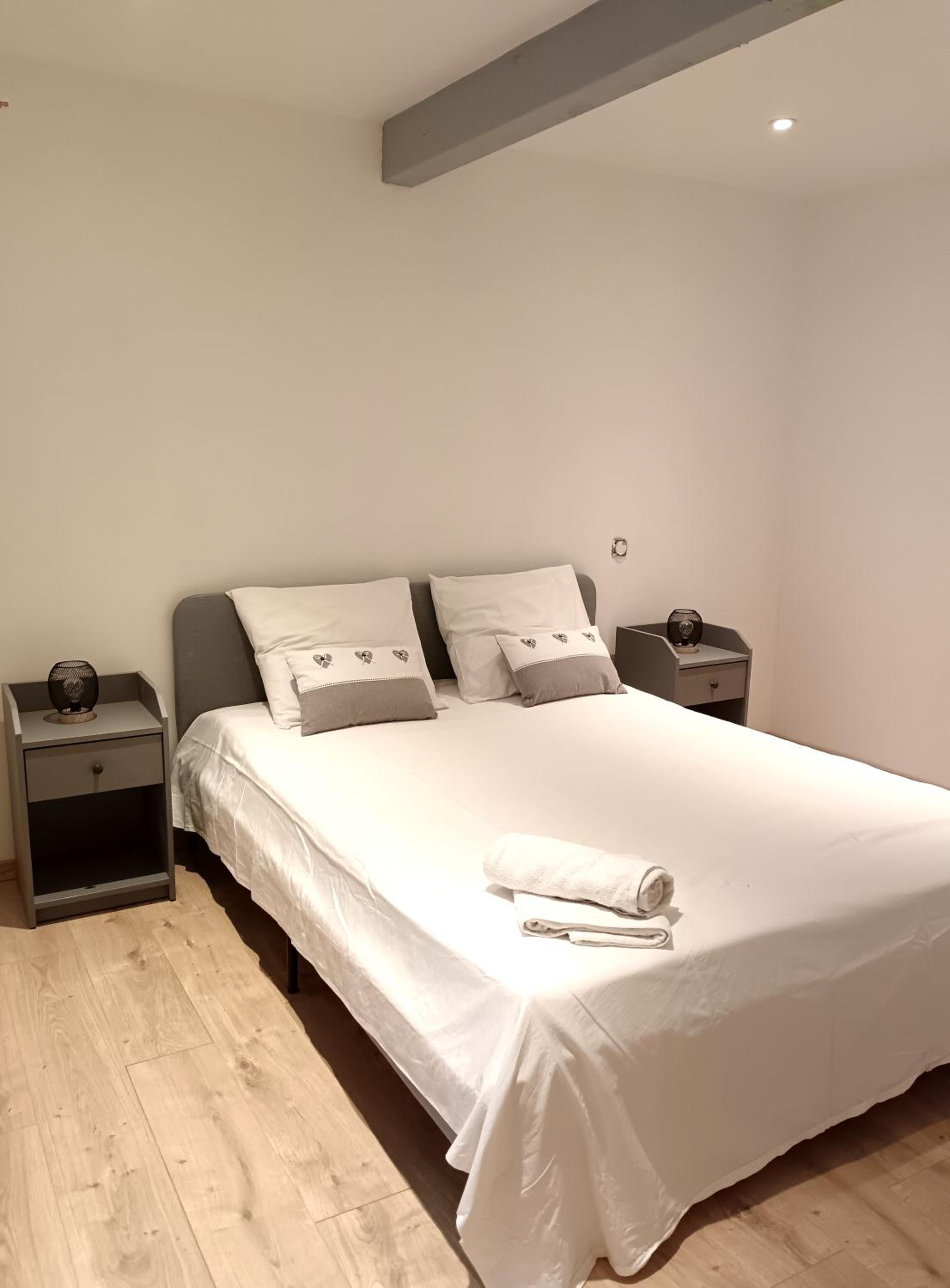 Chambres d'hôtes indépendantes au rez-de-chaussée d'une maison provençale dont une avec cour intérieure, photo 22