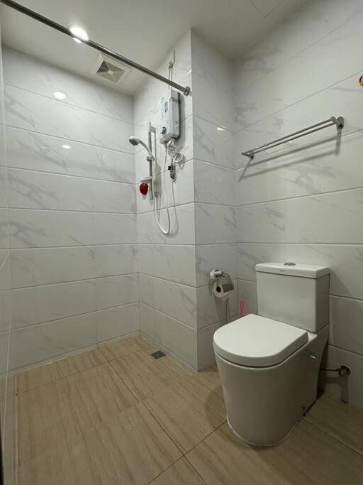 Central Park 1 Bedroom & Studio
