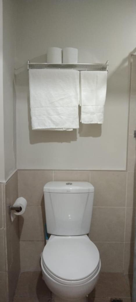 Spacious 1 bed condo in CEBU CITY view 4