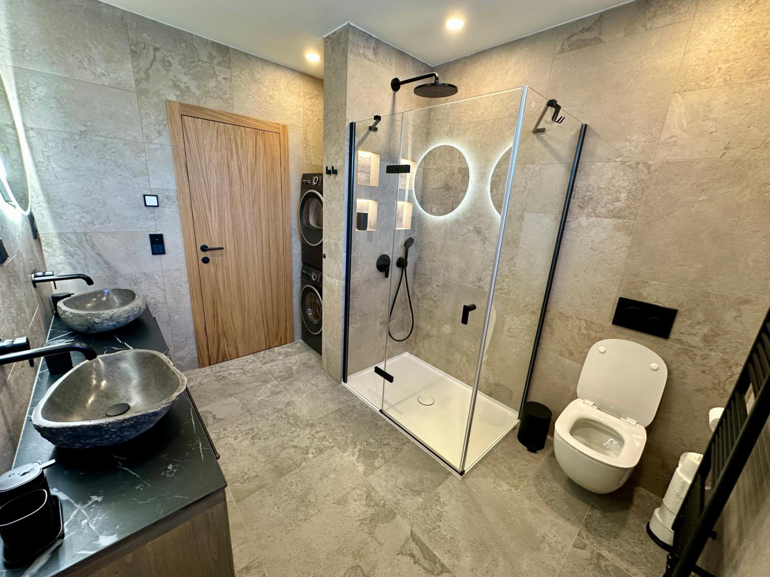 Residence Smržovka - Luxury House with Swimming Pool, Jacuzzi, Garden and BBQ