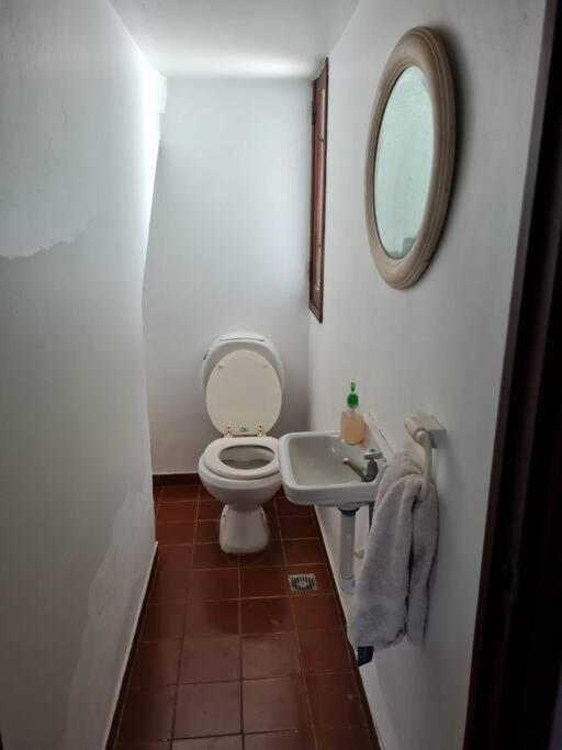 Casa con parque cerca de la costa y patios cerveceros