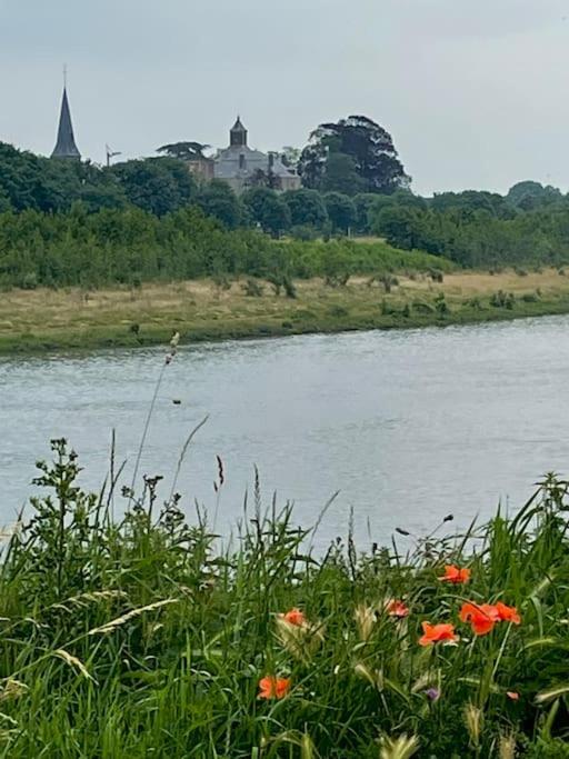 apartment 2 miles from Maastricht