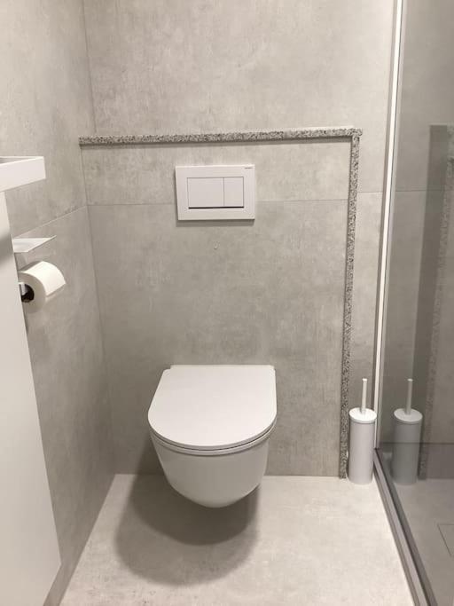 apartment 2 miles from Maastricht