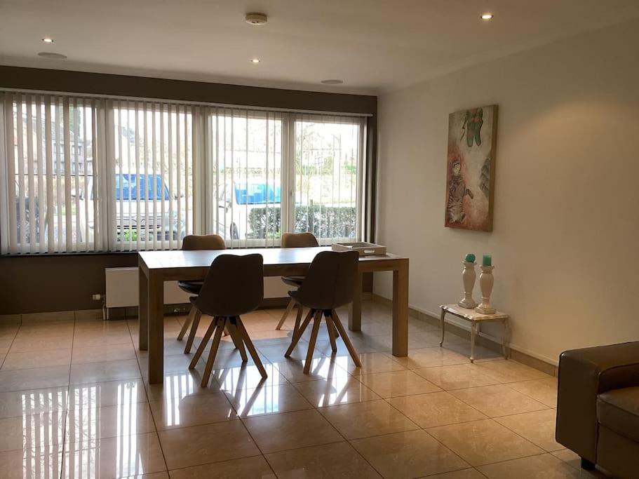 apartment 2 miles from Maastricht