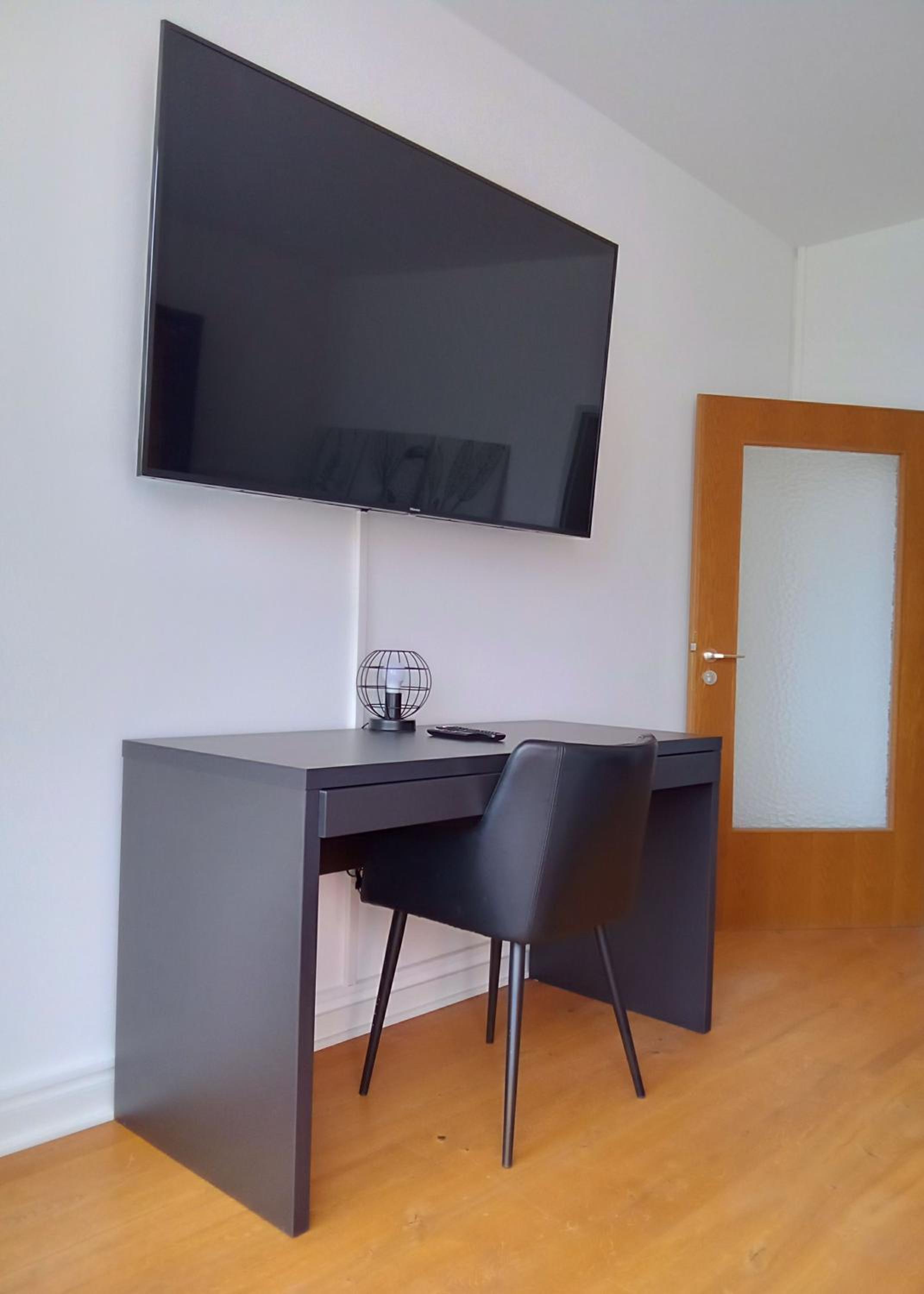 Virginie Apartments - großzügige 145 qm mit Balkon und Parkplatz