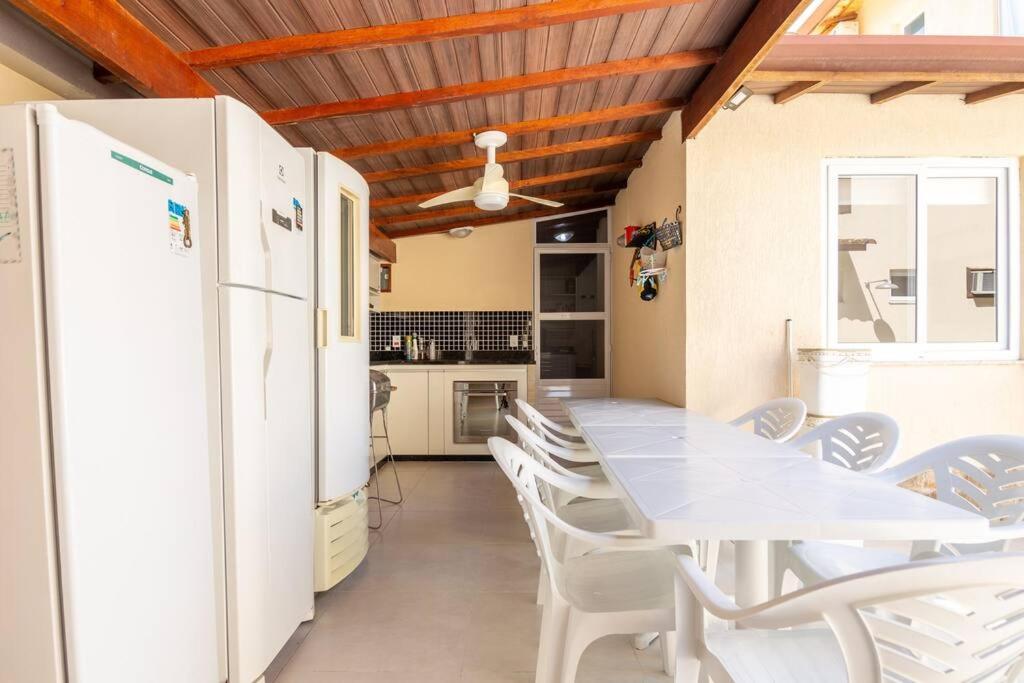 Casa Búzios Geribá 4 suítes Condomínio VivaLaVida