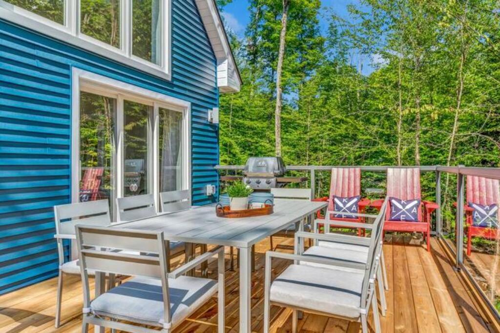 Lux Winter Getaway with Hot Tub, Sauna, EV charger