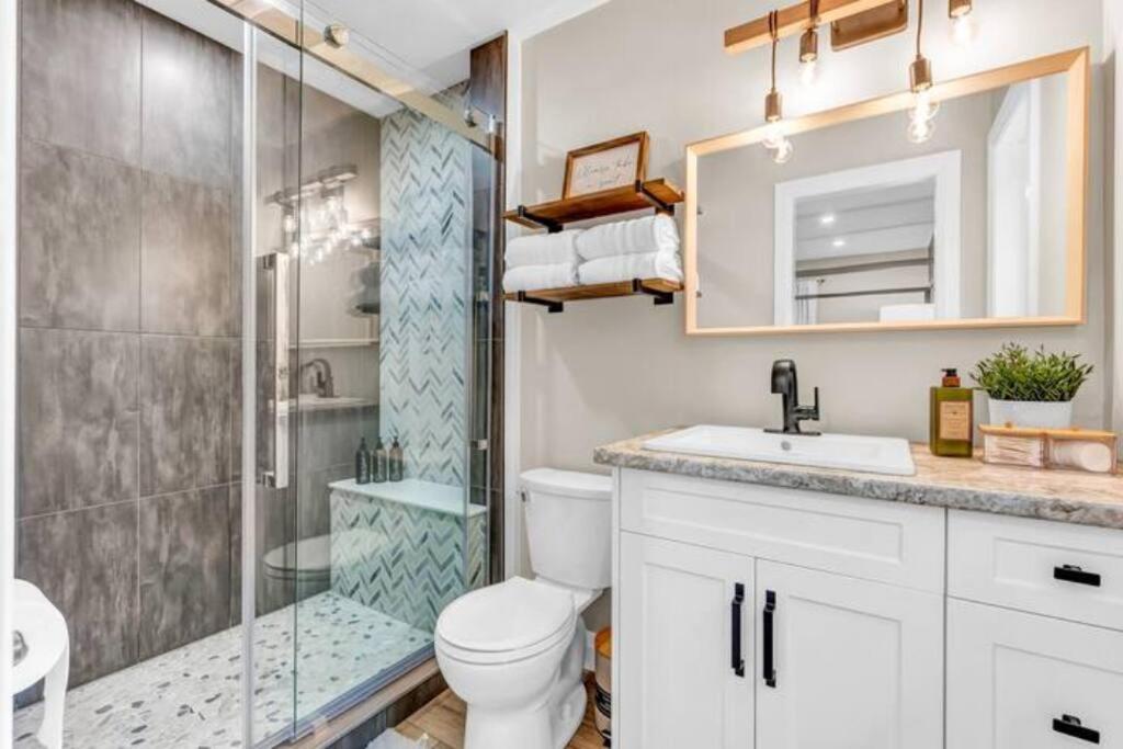 Lux Winter Getaway with Hot Tub, Sauna, EV charger