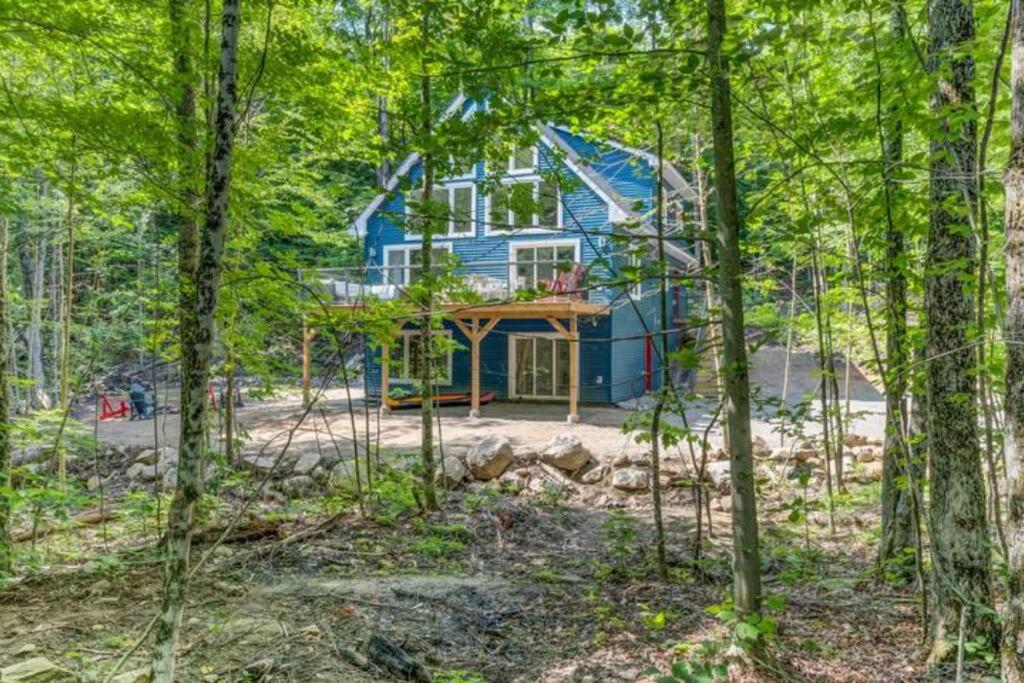 Lux Winter Getaway with Hot Tub, Sauna, EV charger