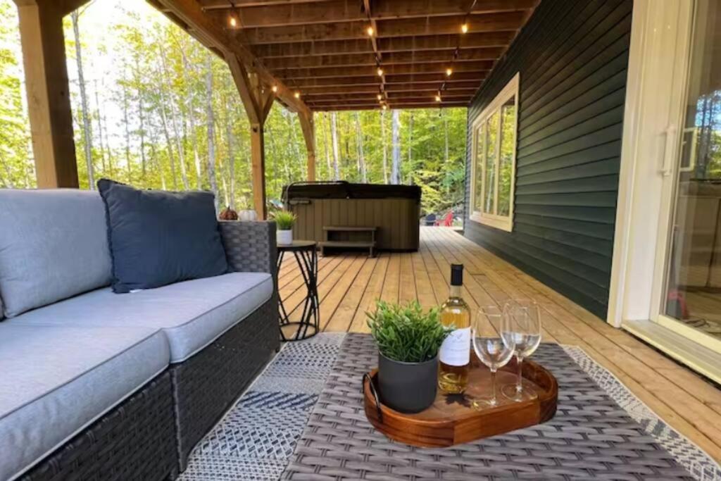 Lux Winter Getaway with Hot Tub, Sauna, EV charger