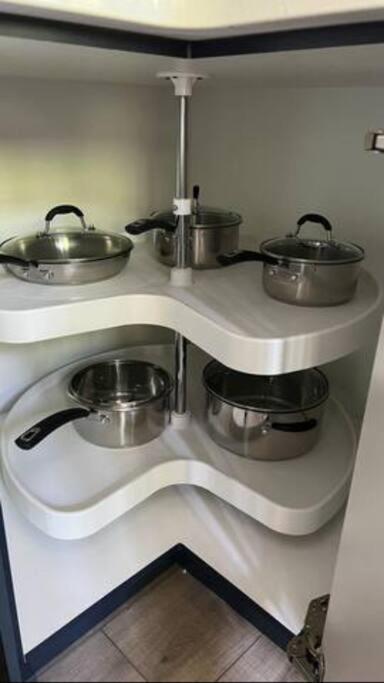 Lux Winter Getaway with Hot Tub, Sauna, EV charger
