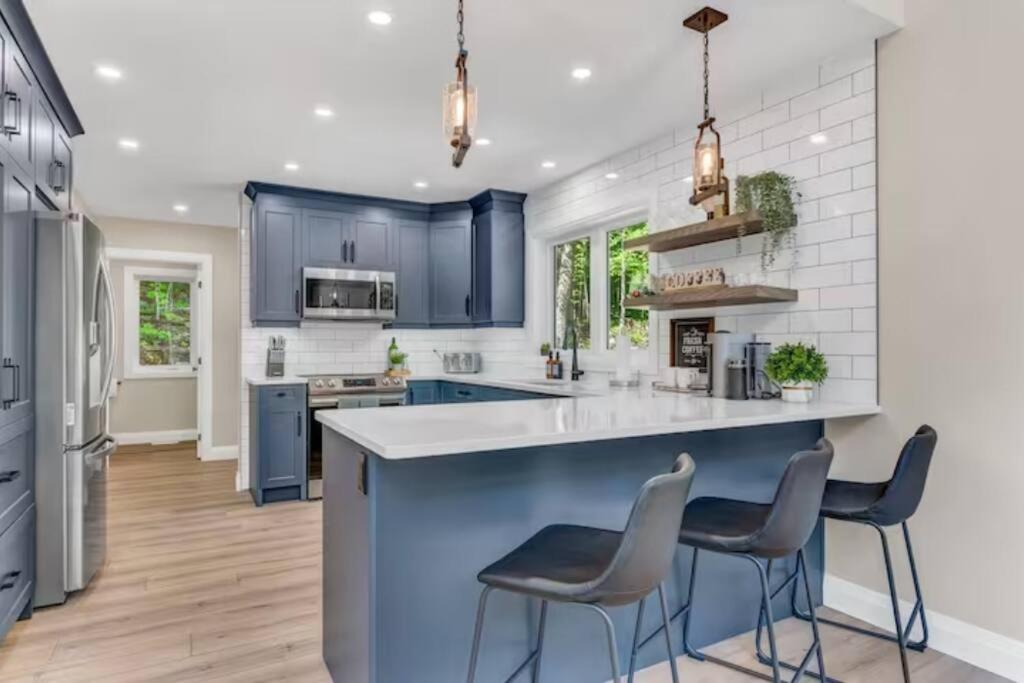 Lux Winter Getaway with Hot Tub, Sauna, EV charger