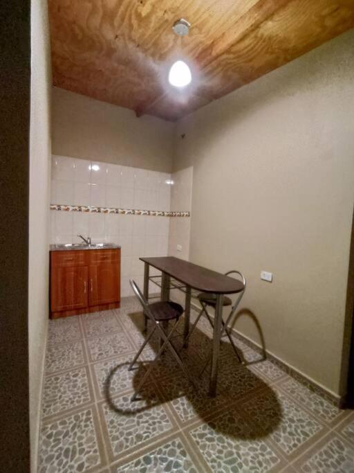 departamento 2 ambientes en hostal