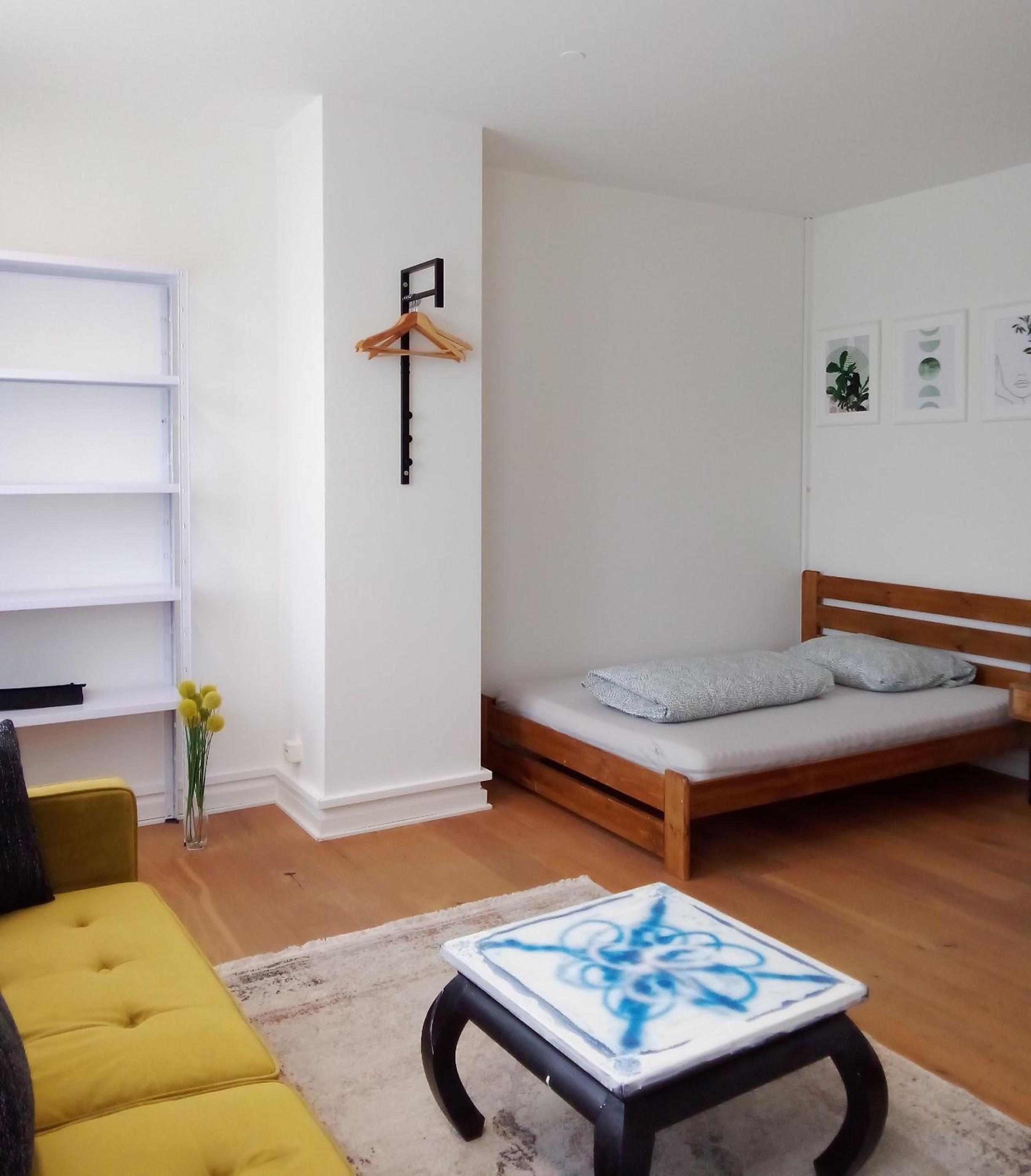 Virginie Apartments - großzügige 145 qm mit Balkon und Parkplatz