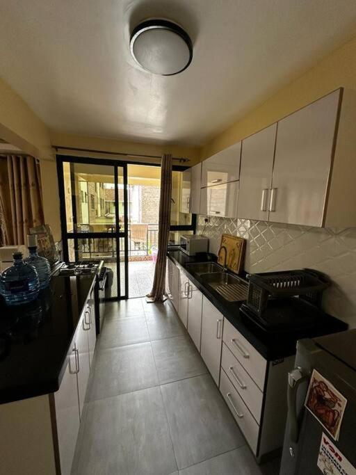 Luxury Two Bedroom in Kilimani view 4