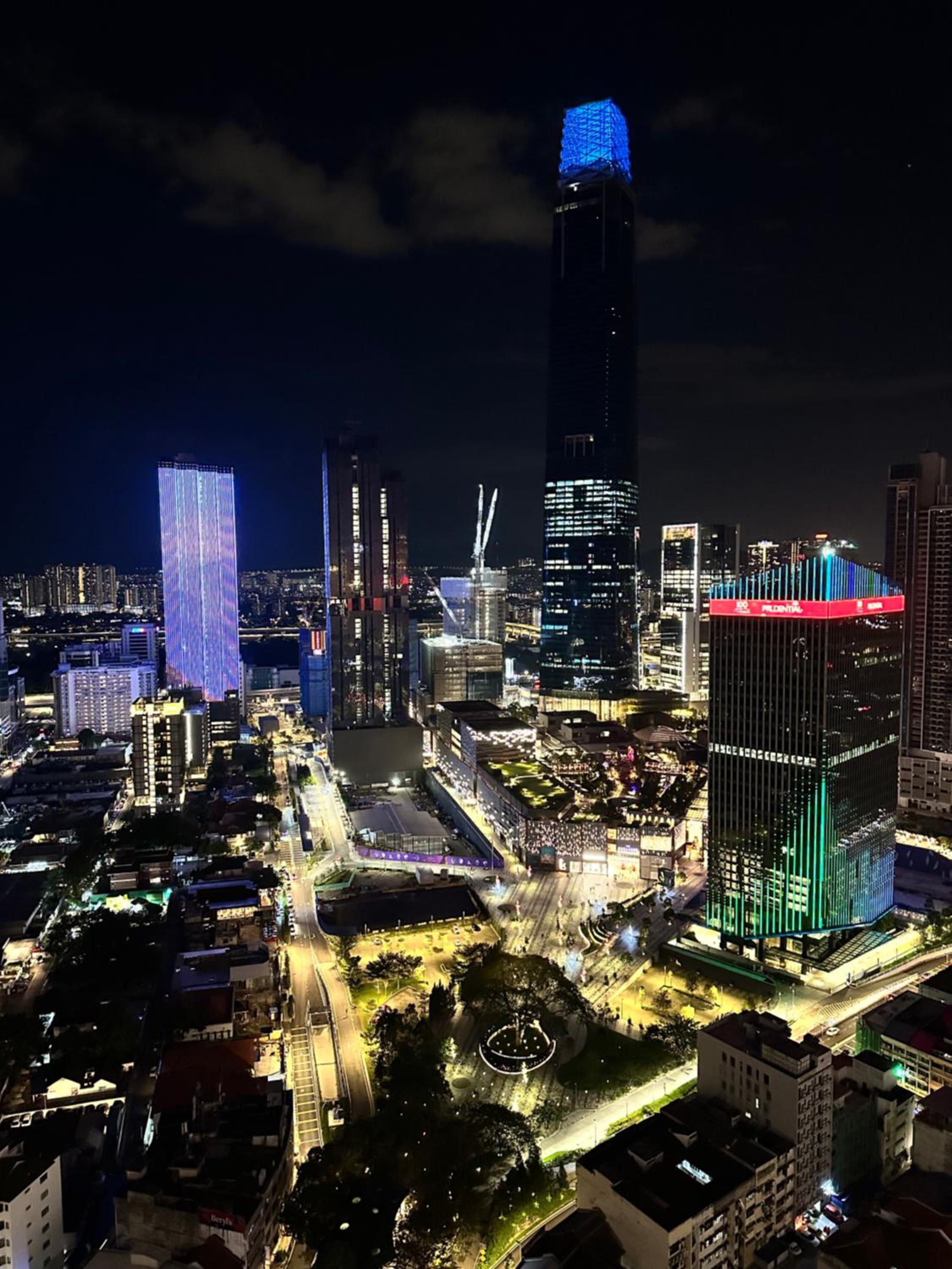 AXON RESIDENCE AT BUKIT BiNTANG KUALA LAMPUR