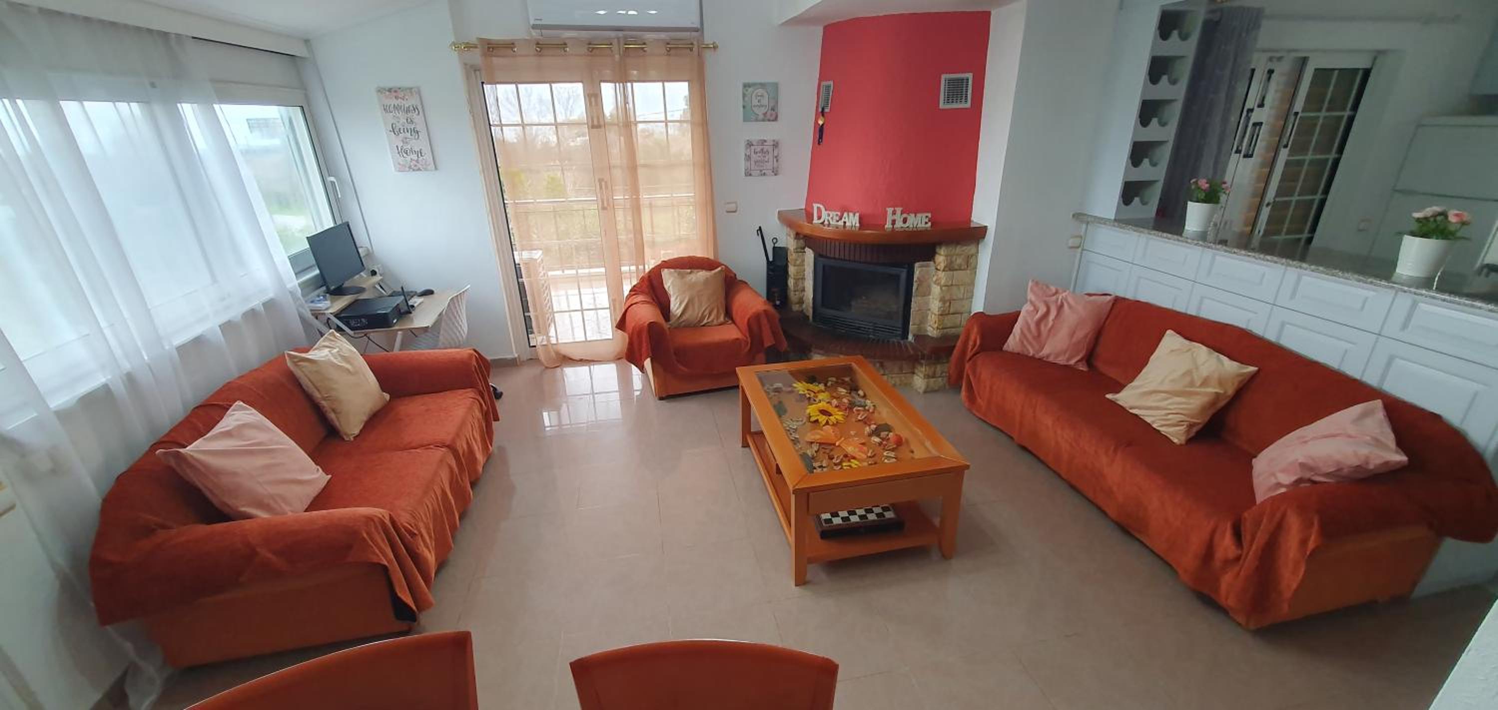 Vacation and Relaxation Home Oropos view 3