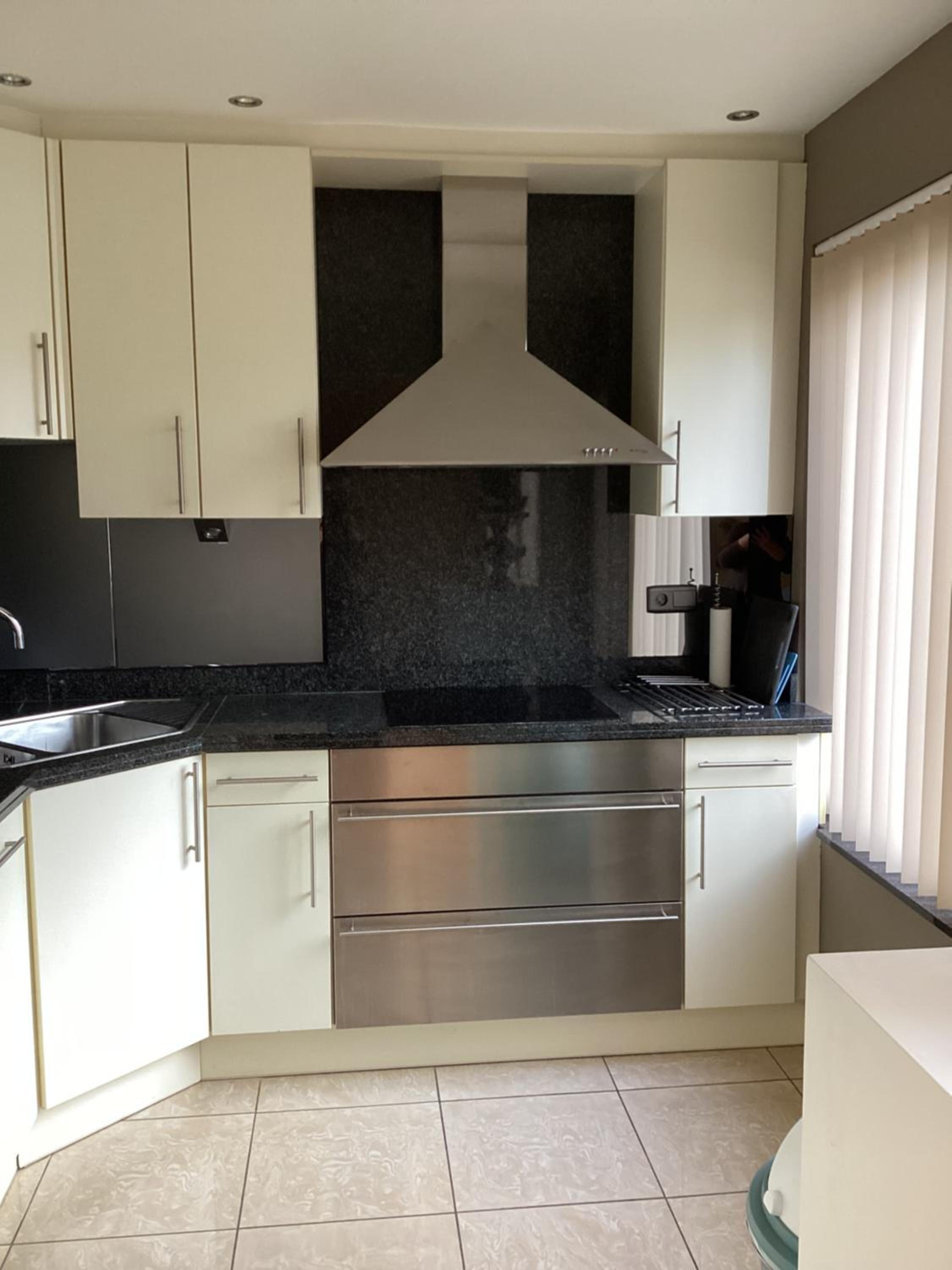 apartment 2 miles from Maastricht