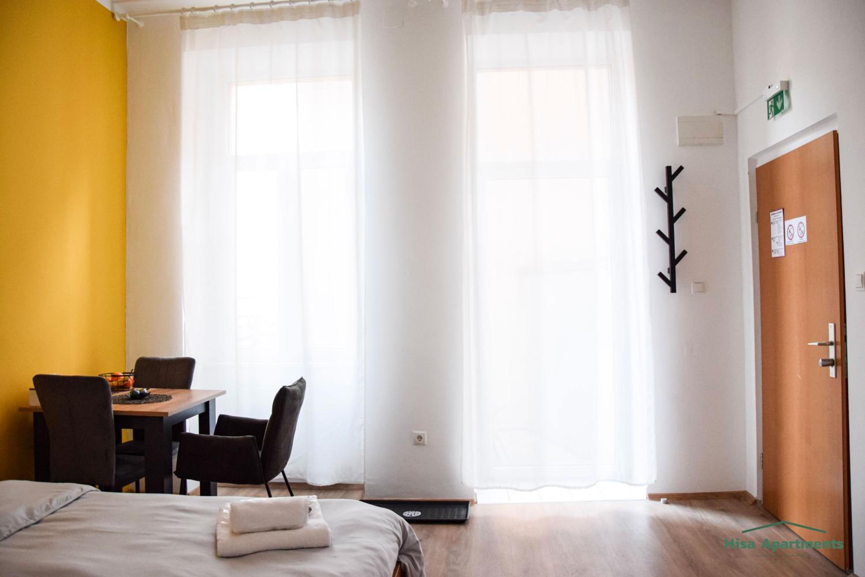 Hisa Apartments