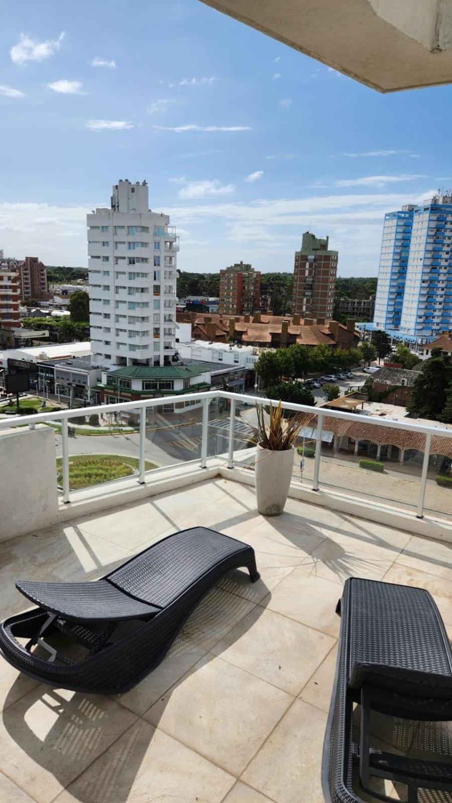 Departamento Pinamar Centro Status Tower