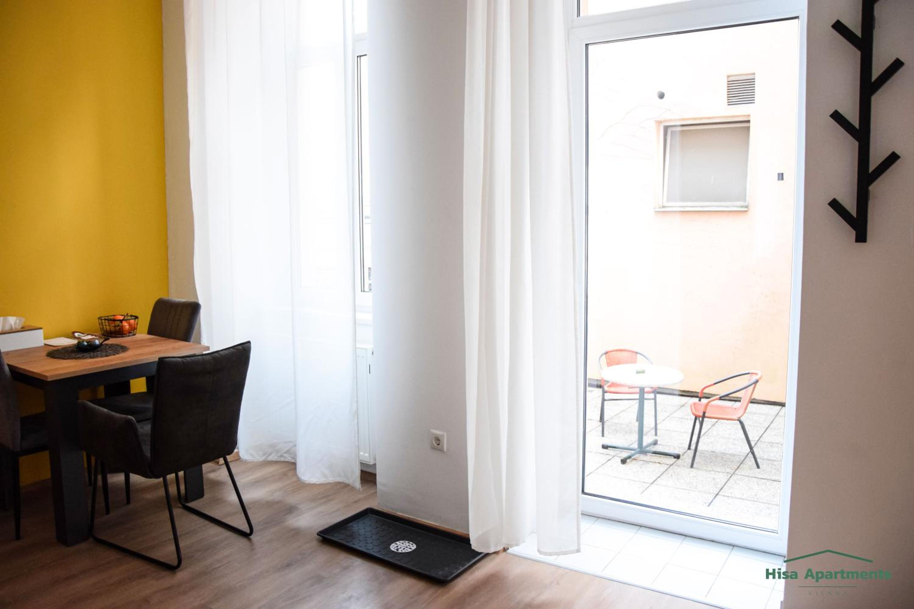 Hisa Apartments