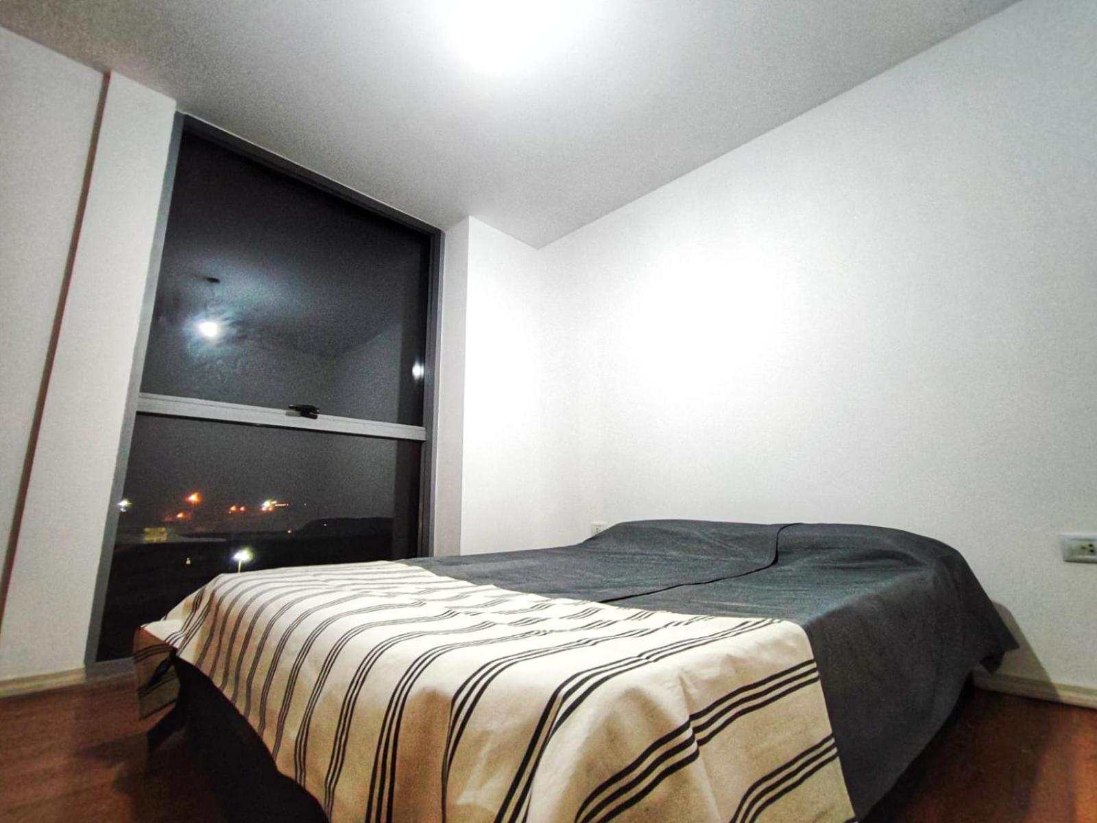 DEPARTAMENTO CON COCHERA CALLE VELEZ SARFIELD AL FRENTE DE LA UNC Y A METROS DEL HOSPITAL PRIVADO