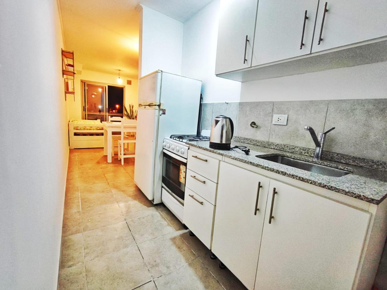 DEPARTAMENTO CON COCHERA CALLE VELEZ SARFIELD AL FRENTE DE LA UNC Y A METROS DEL HOSPITAL PRIVADO