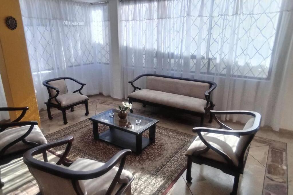 Confortable Departamento dúplex norte de Quito