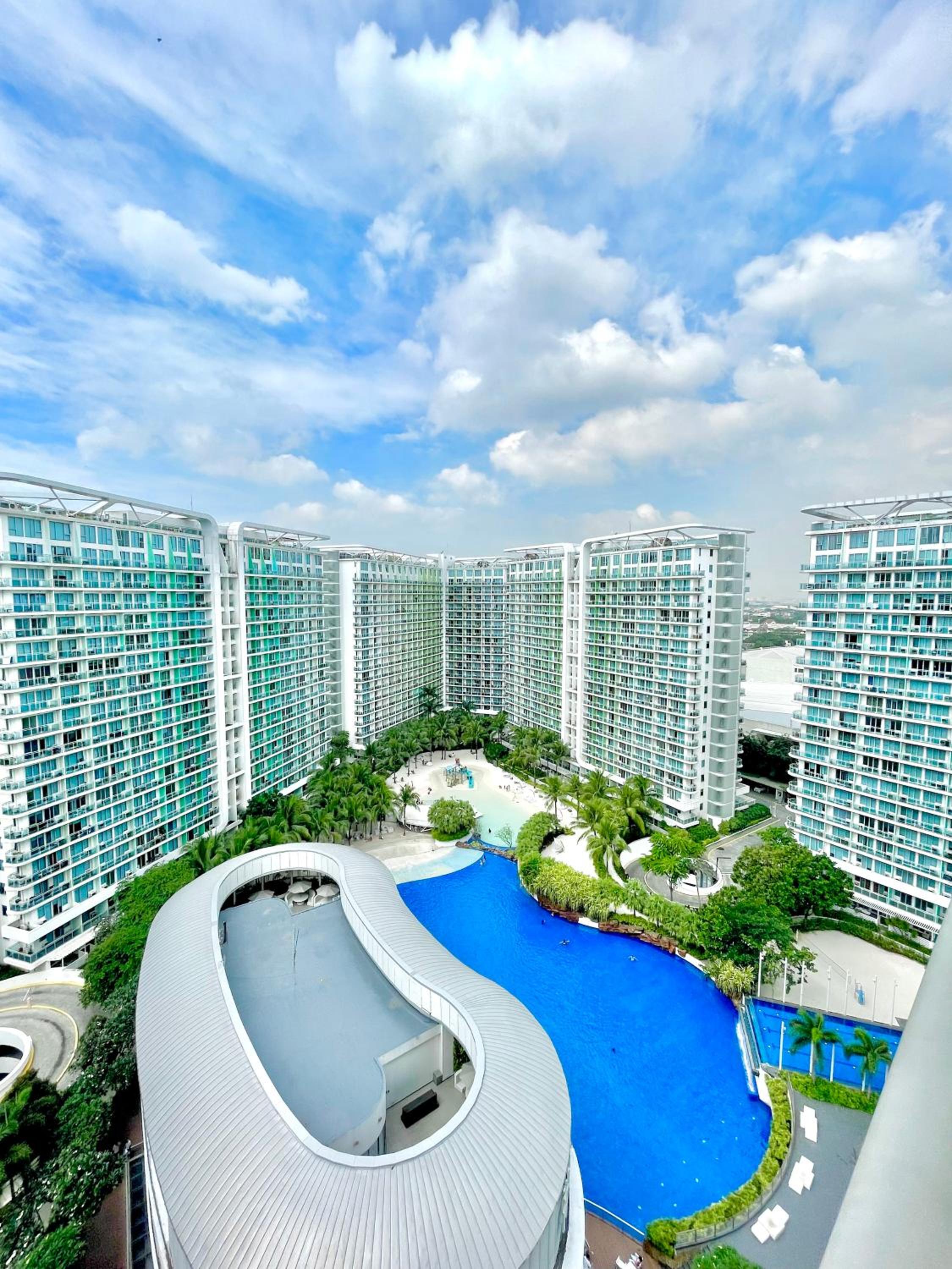 Azure Urban Resort Residences, Condo, Manila Airport, Wave-Pool, Tropical Vibe view 5