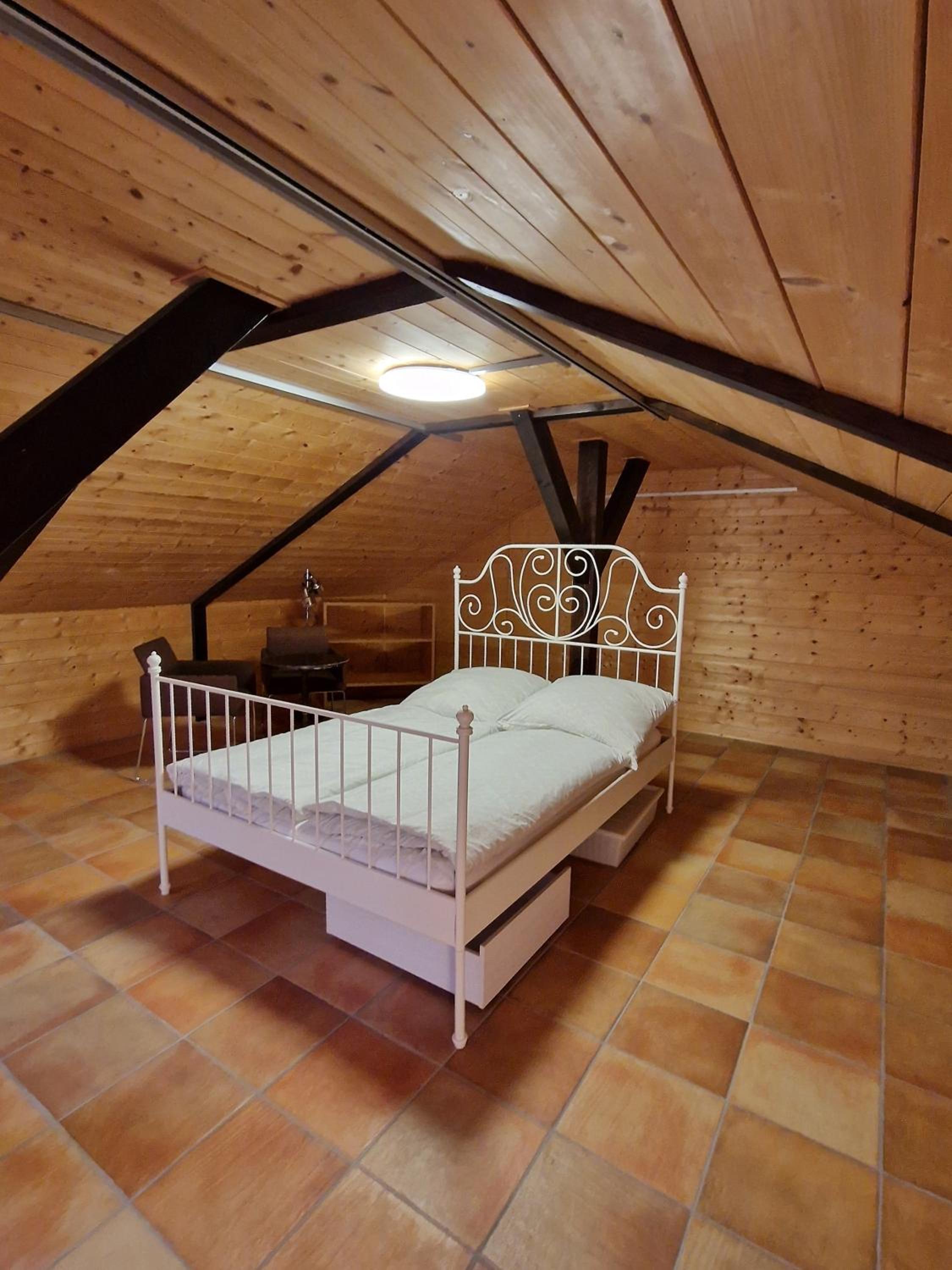 Schönes Apartment / Ferienwohnung am Regen