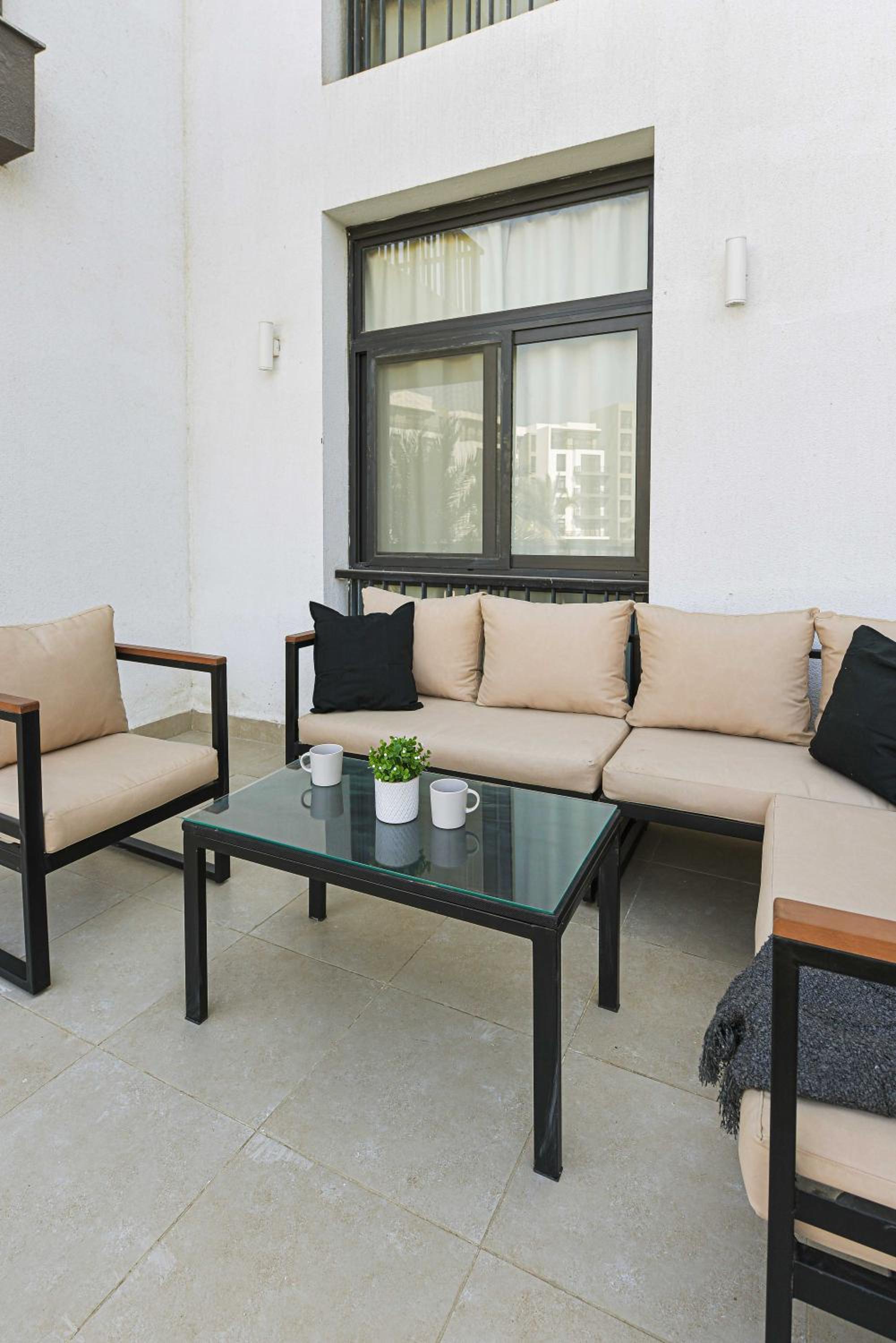 2BR Apartment CFC Aura Living