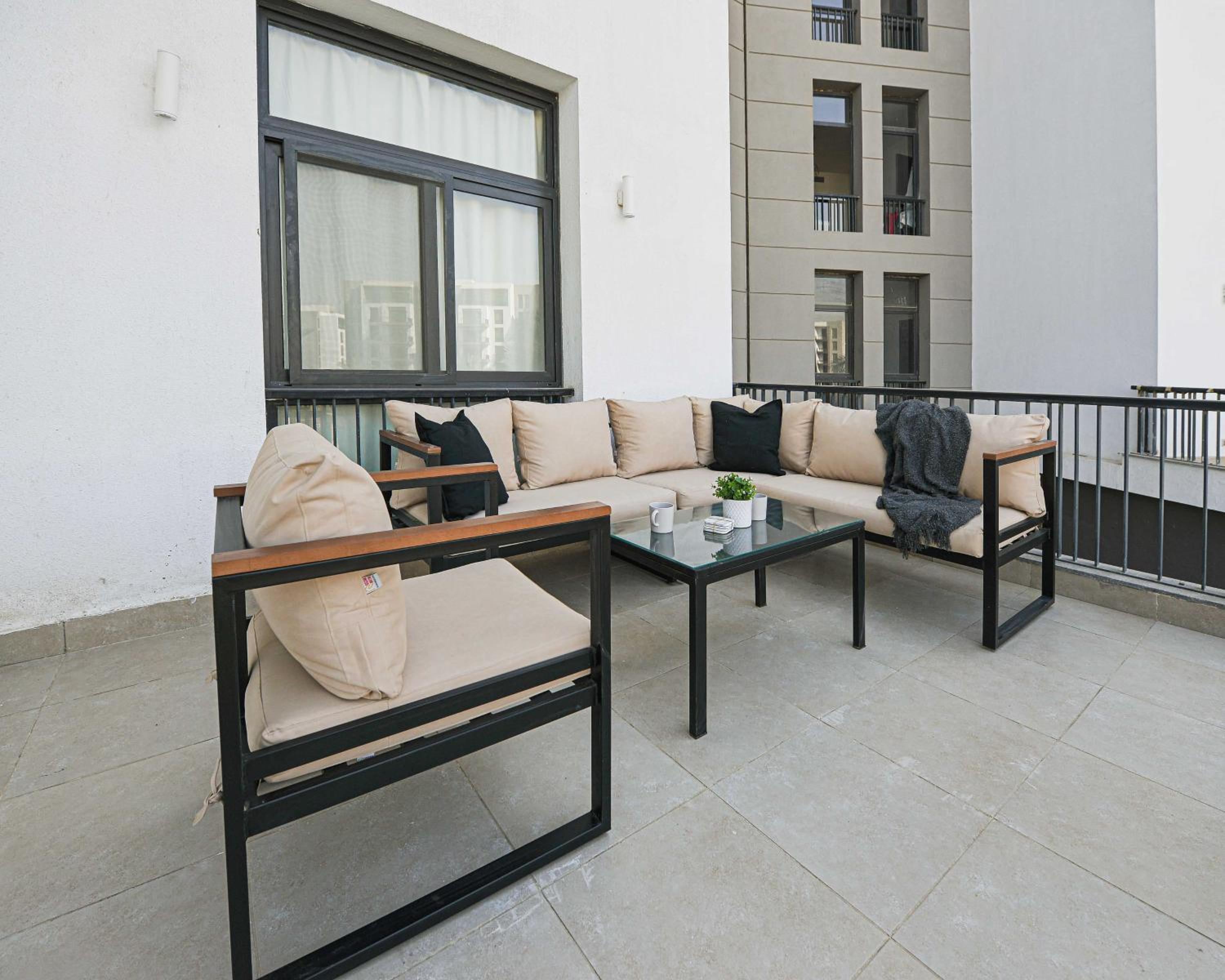 2BR Apartment CFC Aura Living