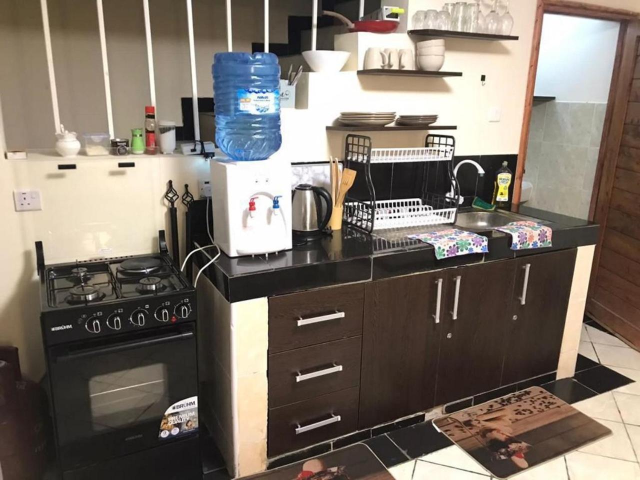 Roma Stays - Unique 1 bedroom apartment near Pride Inn Flamingo