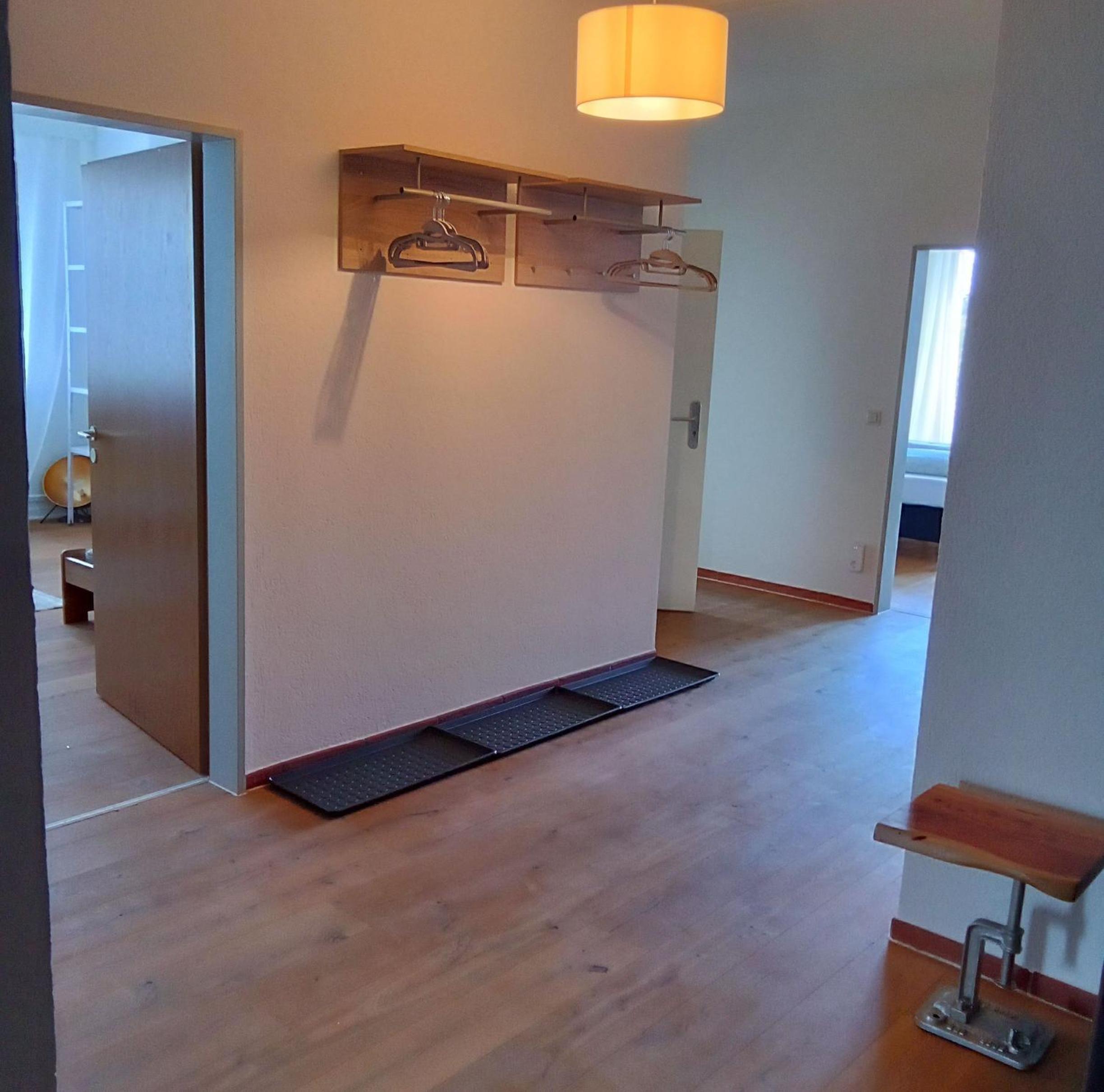 Virginie Apartments - großzügige 145 qm mit Balkon und Parkplatz