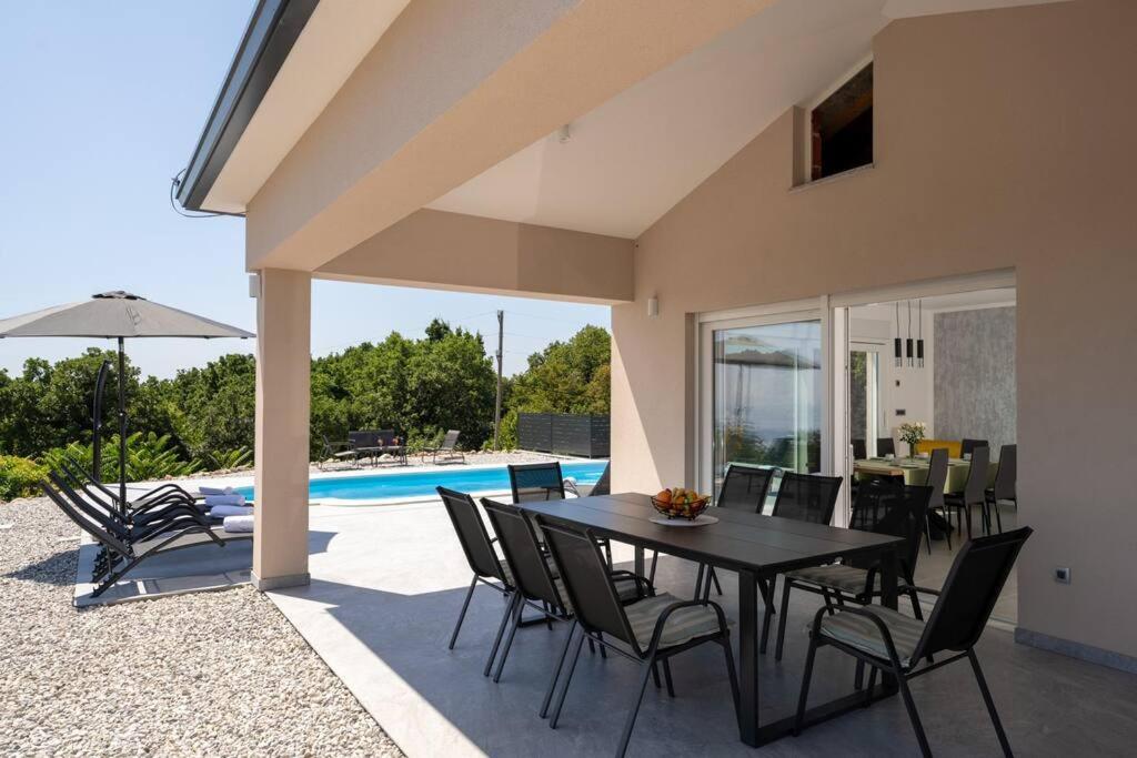 Villa HillSea by Briskva
