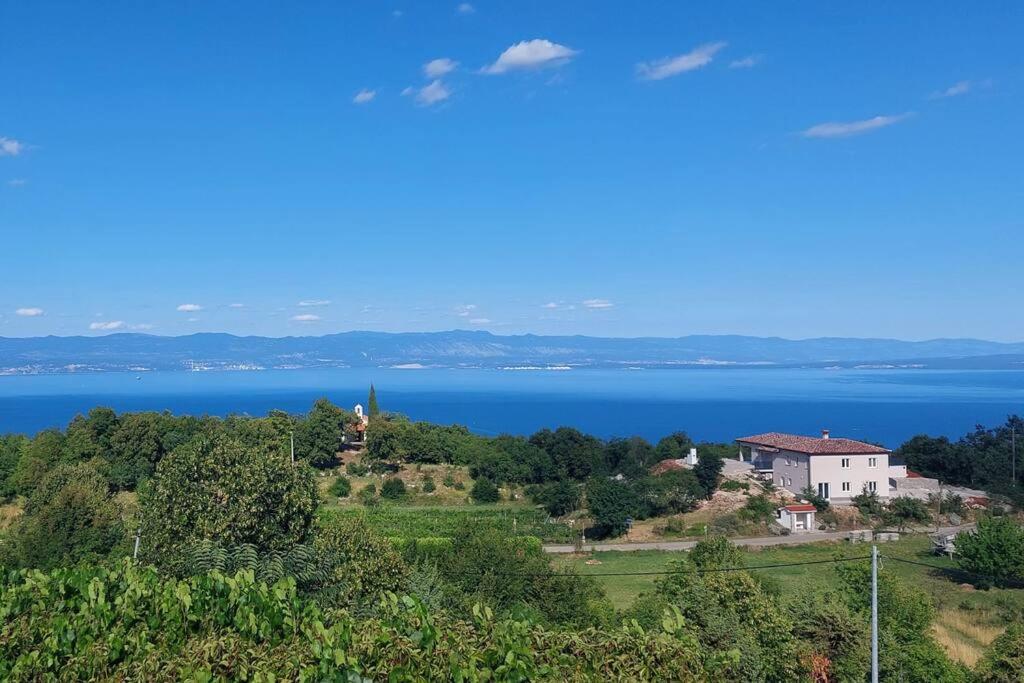 Villa HillSea by Briskva