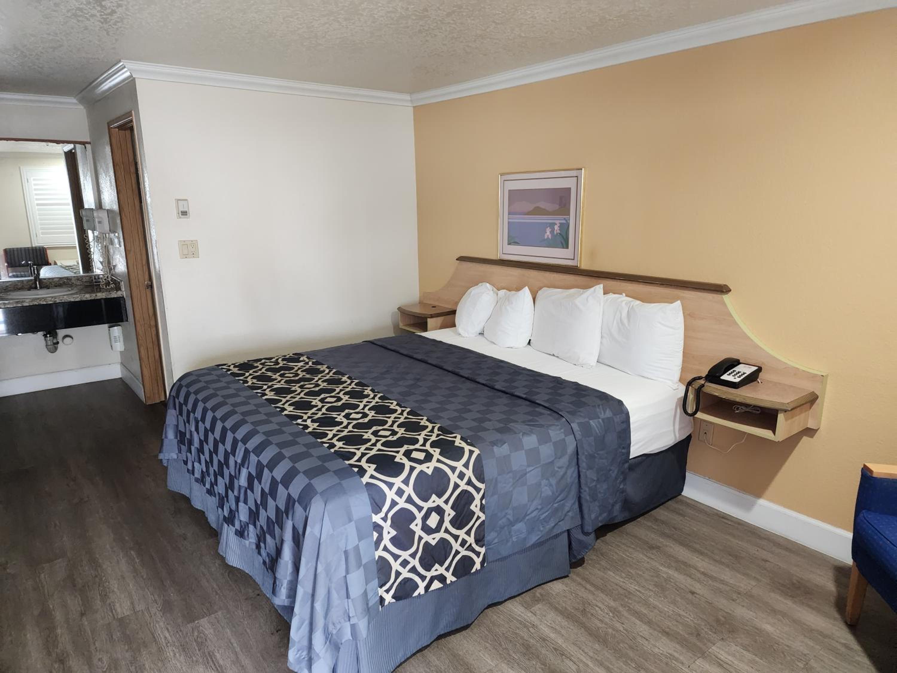 Budget Inn Corcoran Near Tulare CA 43