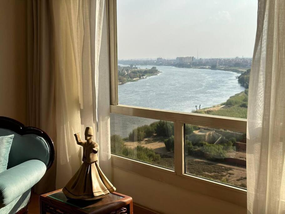 Luxurious apartment for rent with Nile view 1002