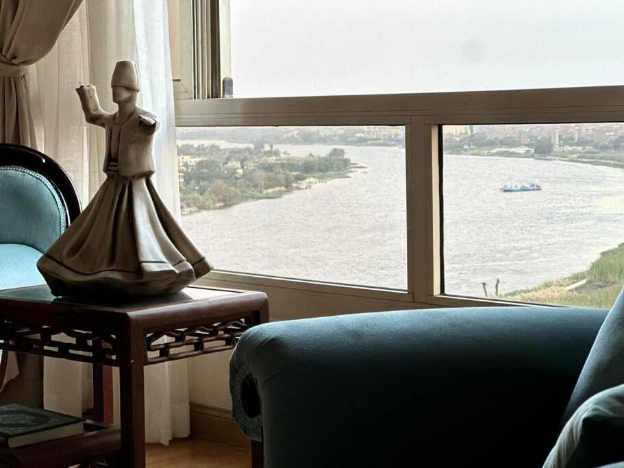 Luxurious apartment for rent with Nile view 1002