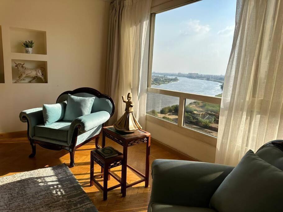 Luxurious apartment for rent with Nile view 1002
