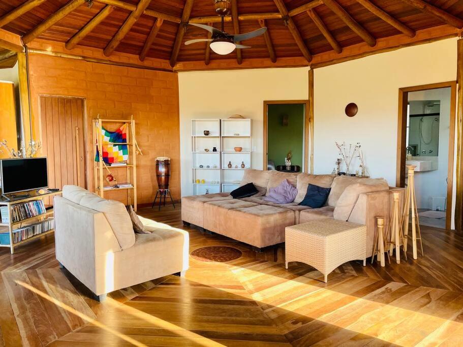 Casa Kali Sol - refúgio na natureza com vista e hidromassagem