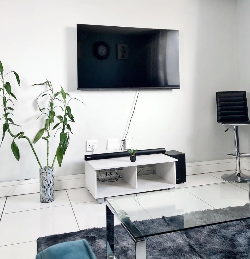 Cosy Apartment In The Heat Of The City view 2
