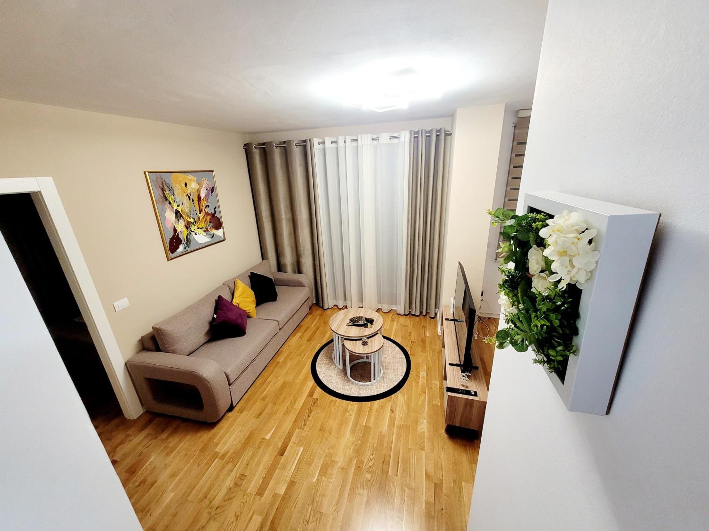 Sui' Apartment
