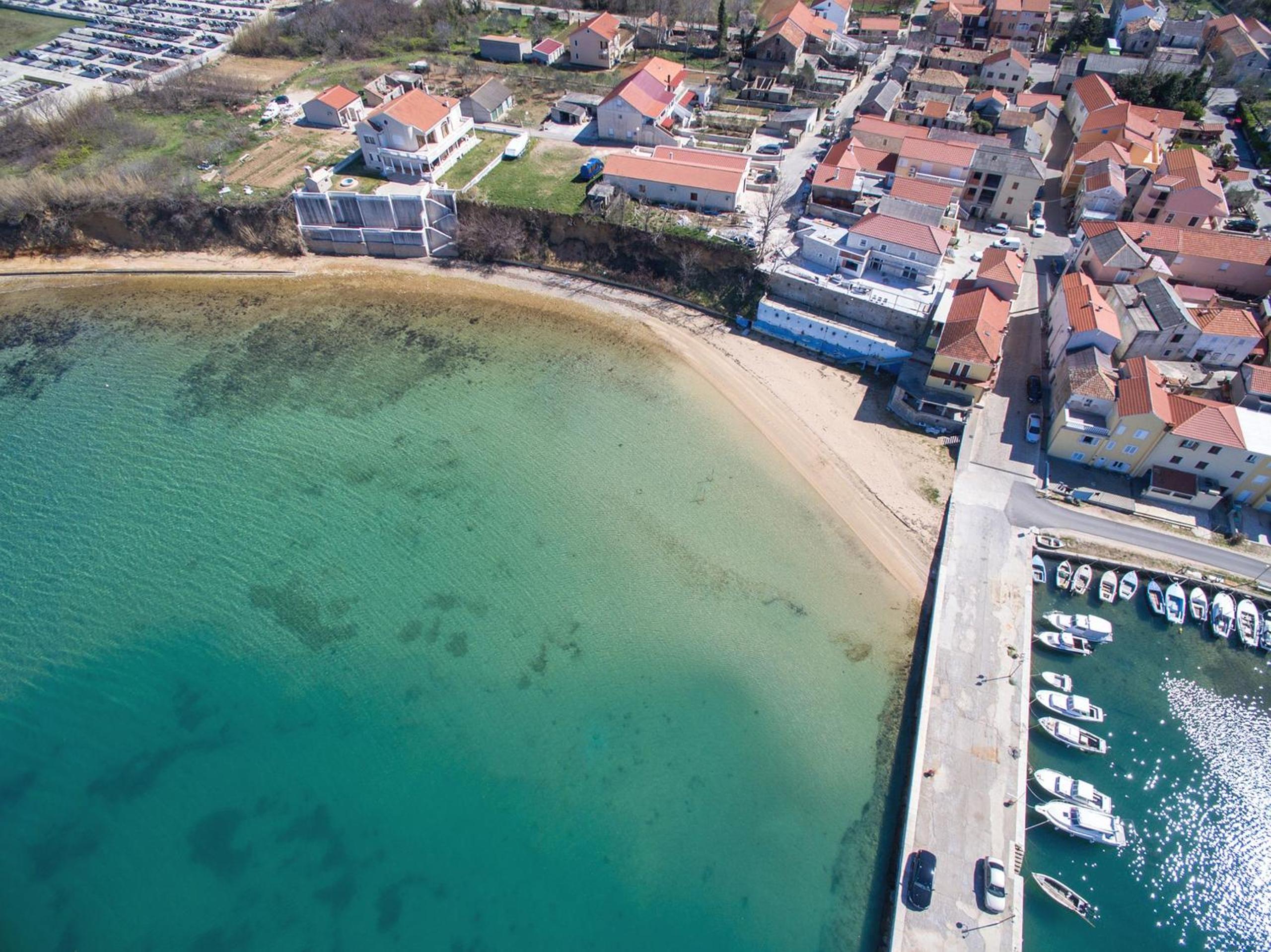 Hotel Holiday Home Luka-sauna & Jacuzzi