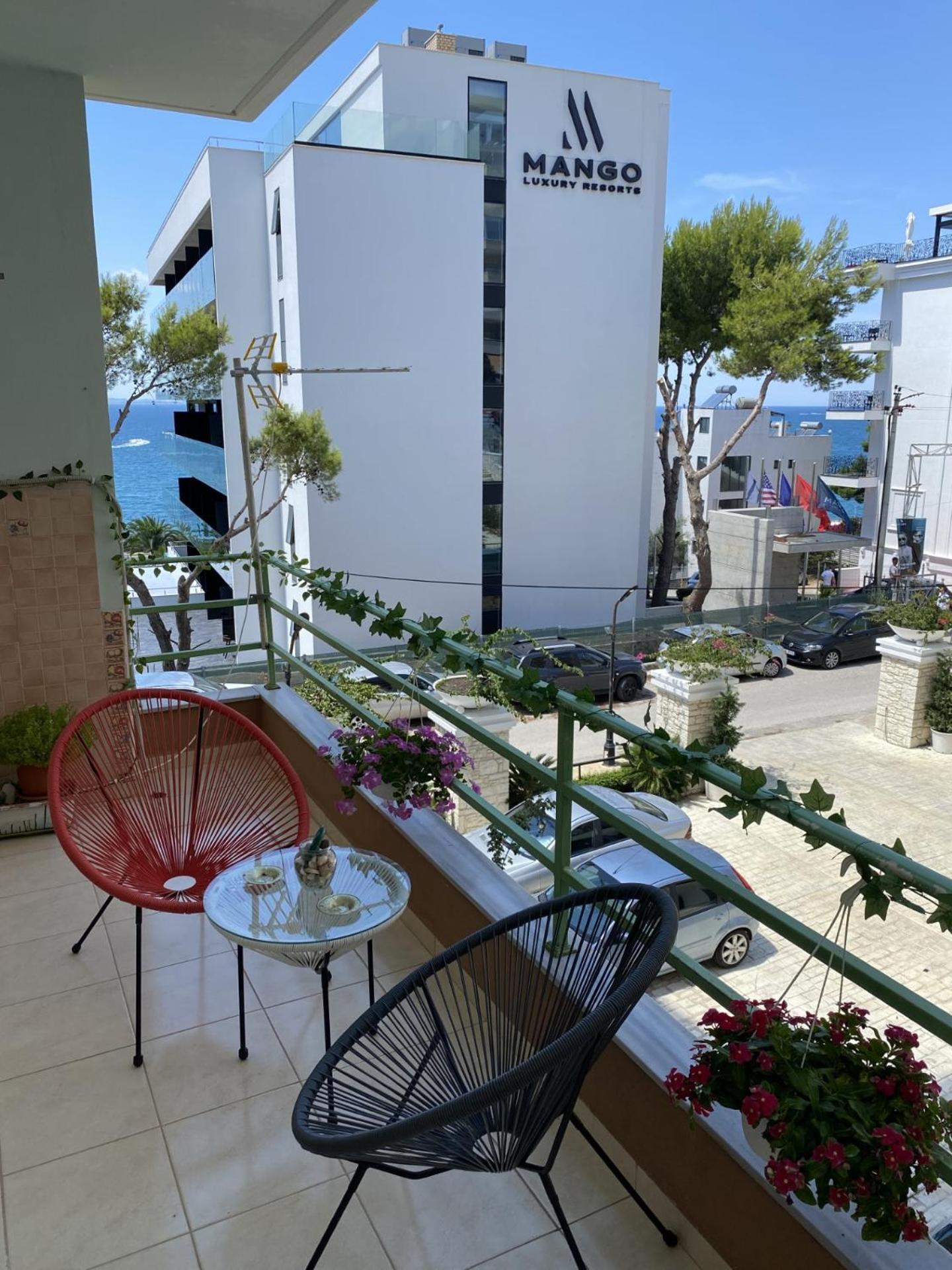 Seaview Apartments