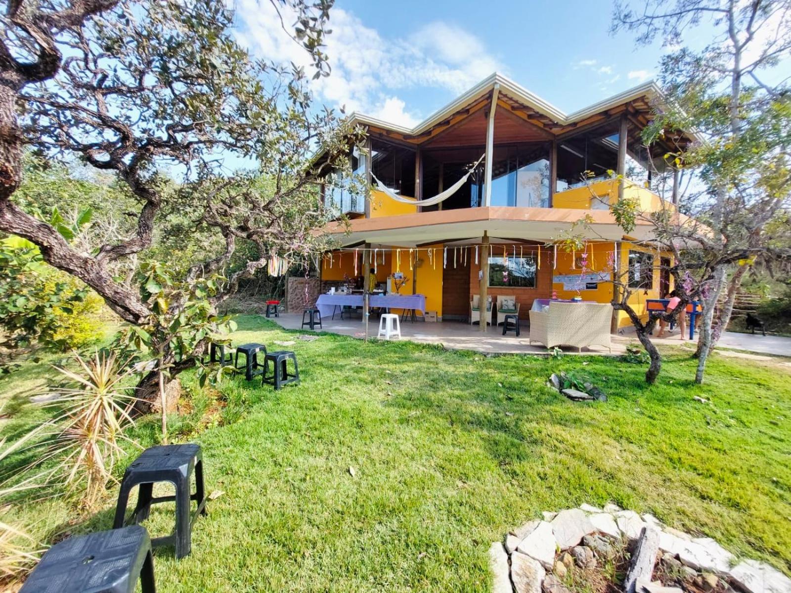 Casa Kali Sol - refúgio na natureza com vista e hidromassagem