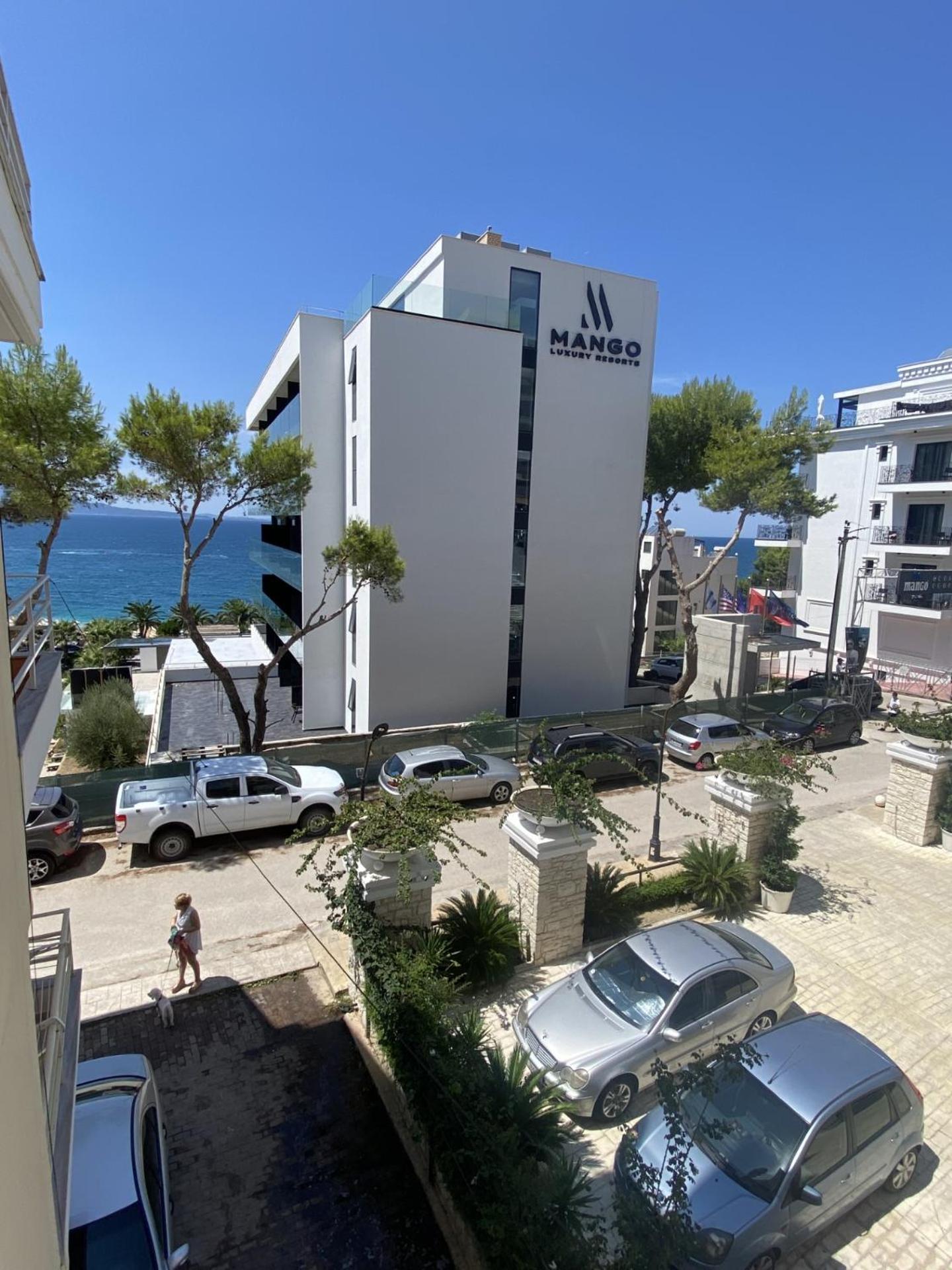 Seaview Apartments