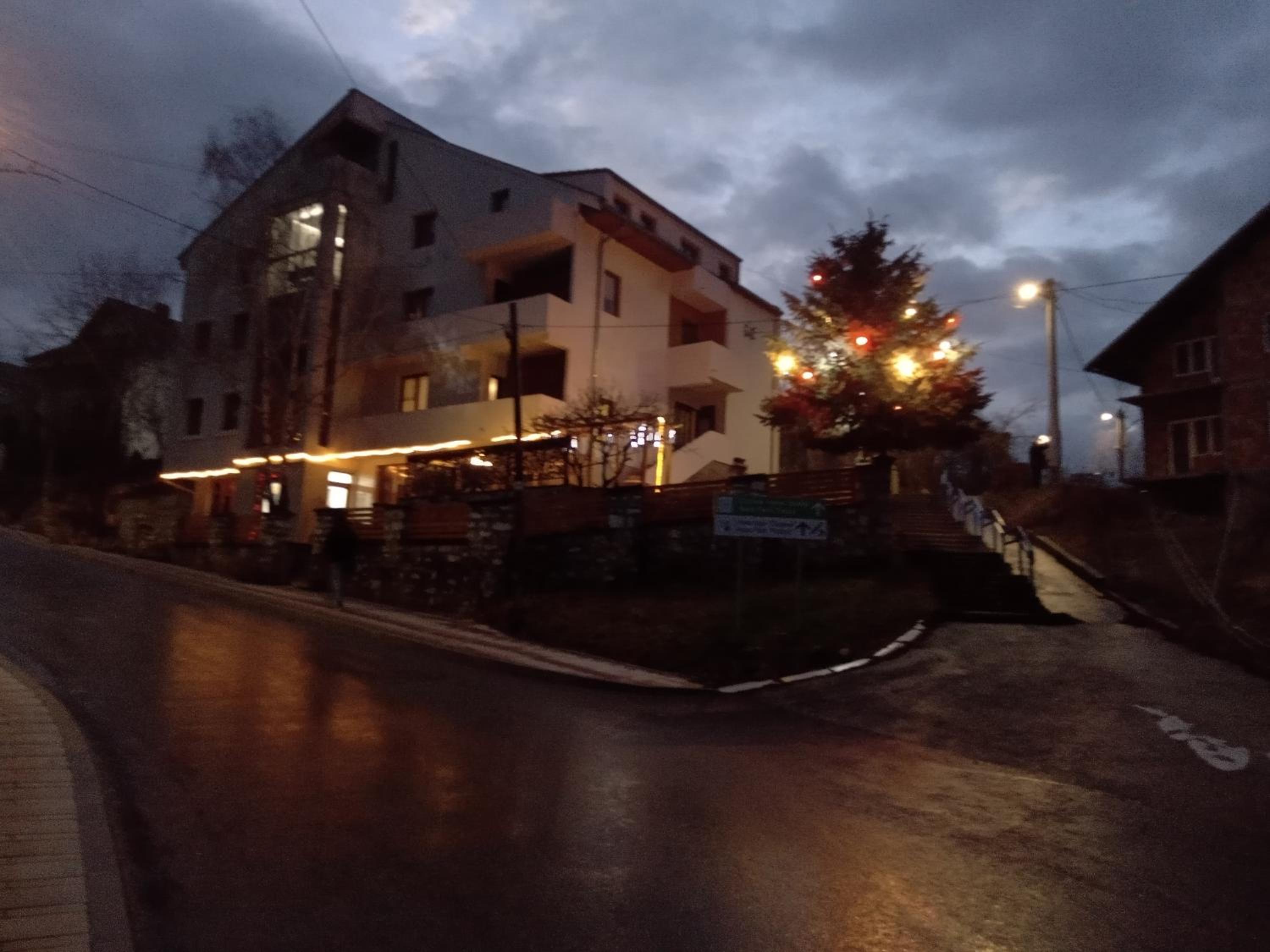 APARTMANSKI SMEŠTAJ SOLARIS kod Aqua Parka Lux Apartman LAZAR