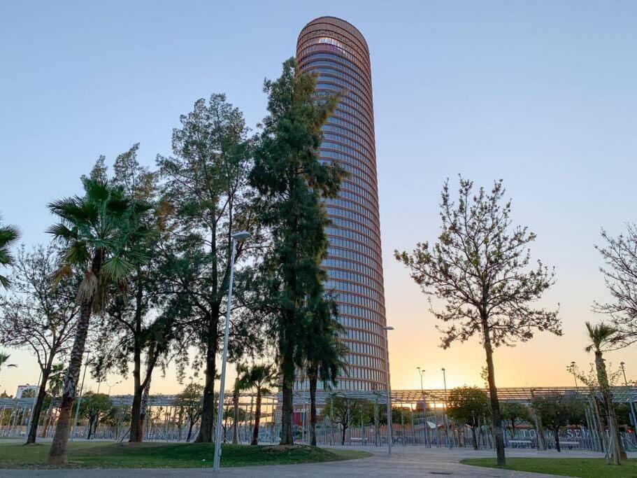 Disfruta Sevilla desde Triana junto al río